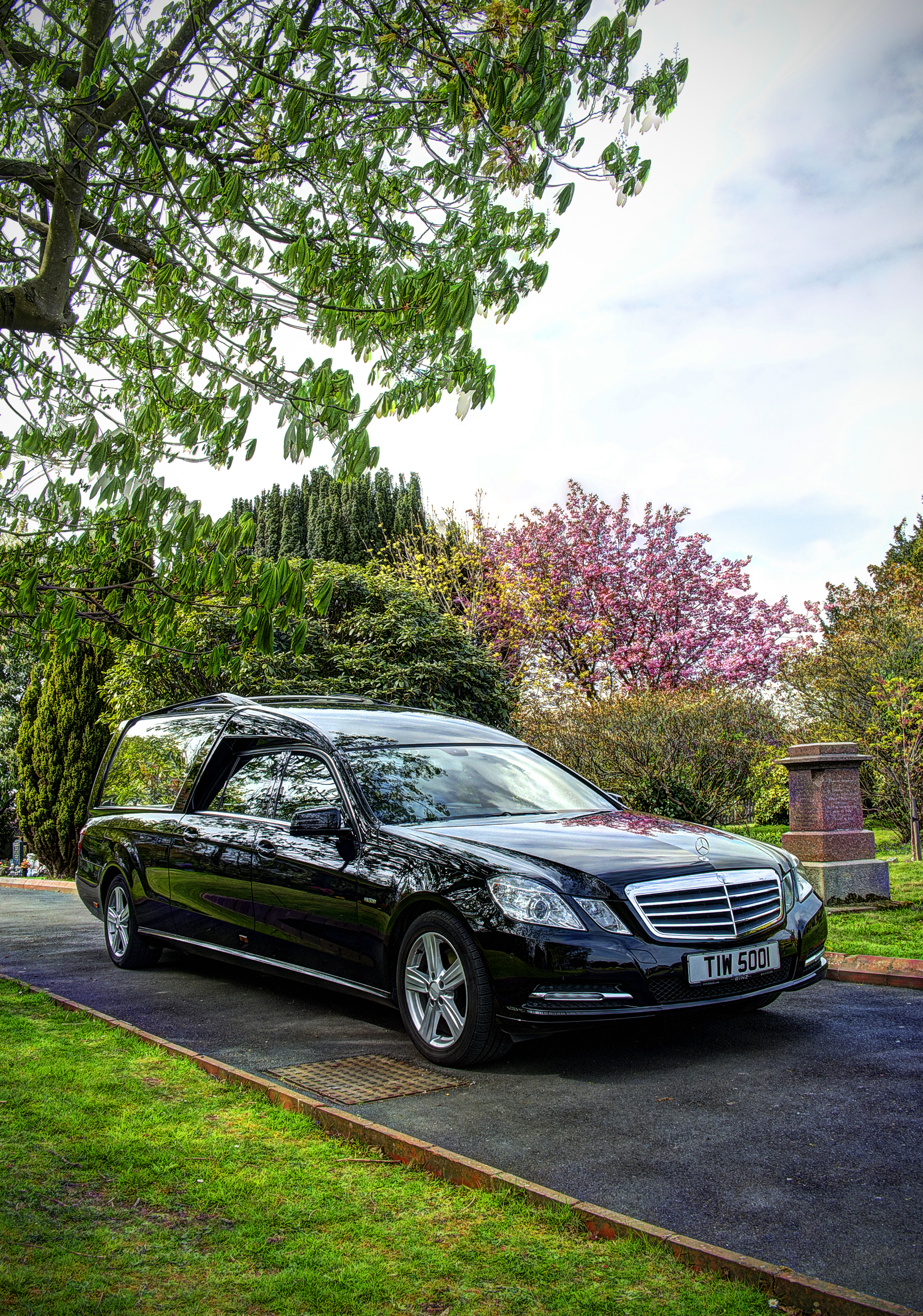 Hearse funeral car hasting east sussex